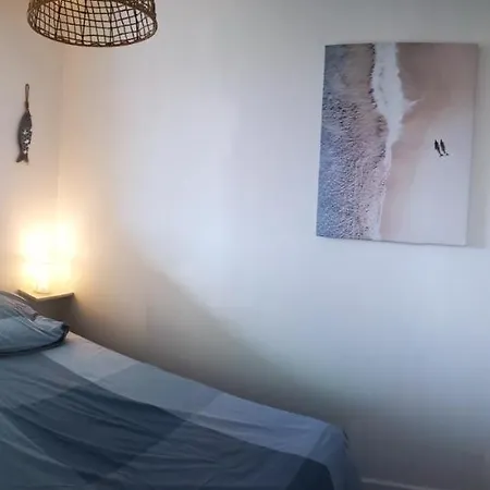 Avec Piscine Et Garage Proche Et Commerces Appartamento